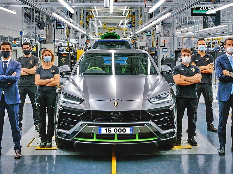 لامبورغيني تحتفل بسيارتها اوروس من الطراز الأعلى تصنيعًا في تاريخها